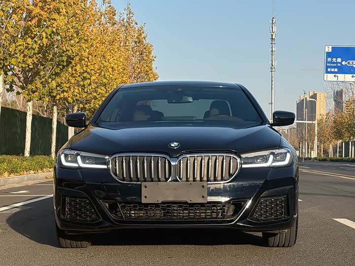 Фото 2 - BMW 5 Series