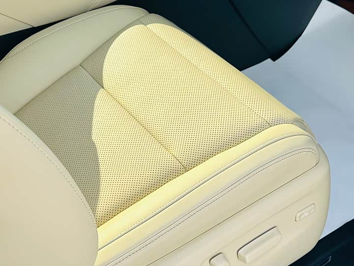 Фото 37 - Toyota Vellfire