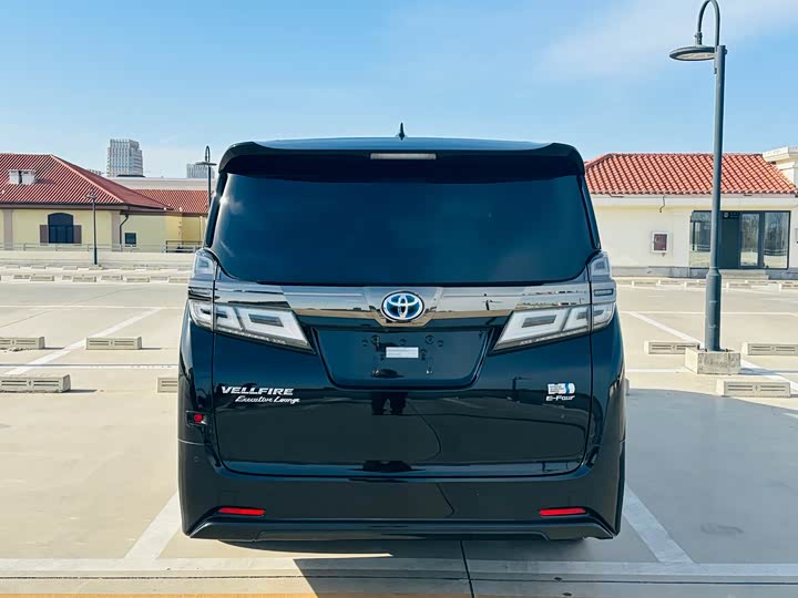 Фото 5 - Toyota Vellfire