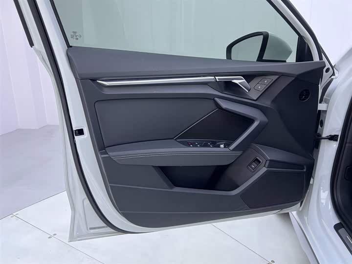 Фото 17 - Audi A3