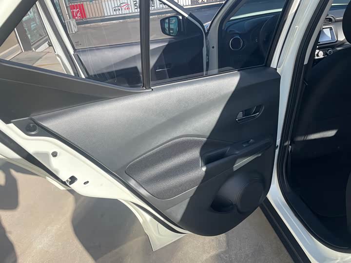 Фото 13 - Nissan Kicks