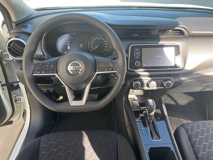 Фото 15 - Nissan Kicks