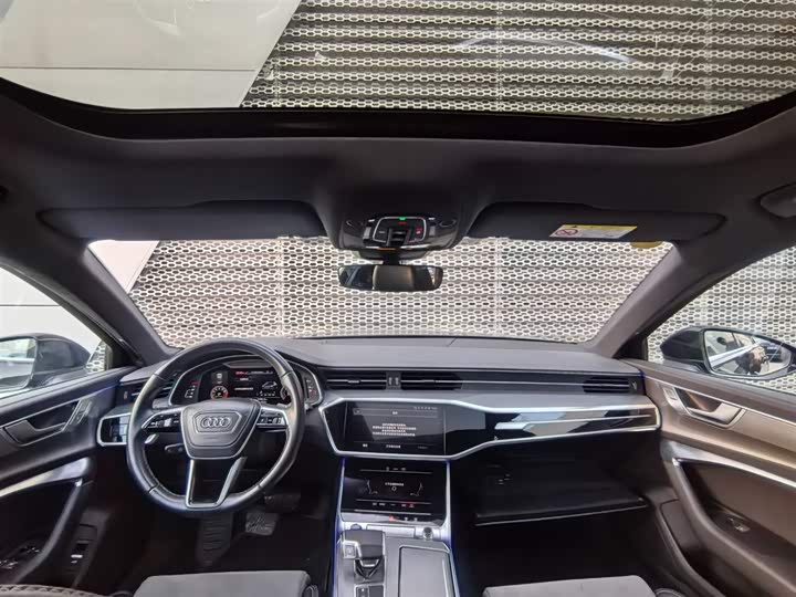 Фото 7 - Audi A6L