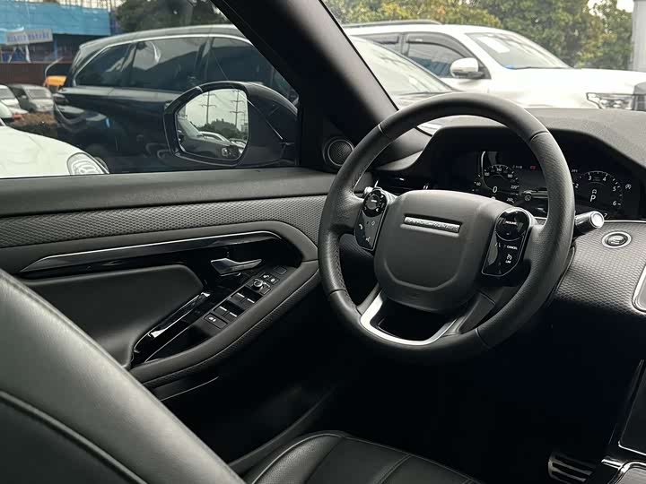 Фото 18 - Land Rover Range Rover Evoque L