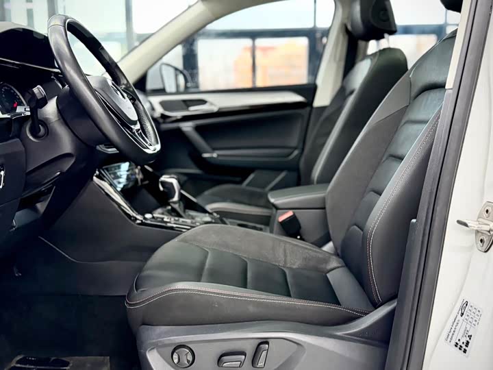 Фото 10 - Volkswagen Tayron