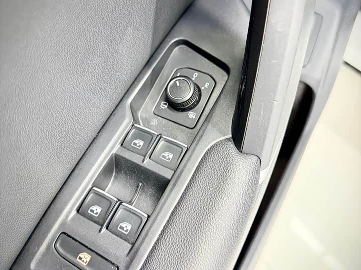 Фото 11 - Volkswagen Tayron