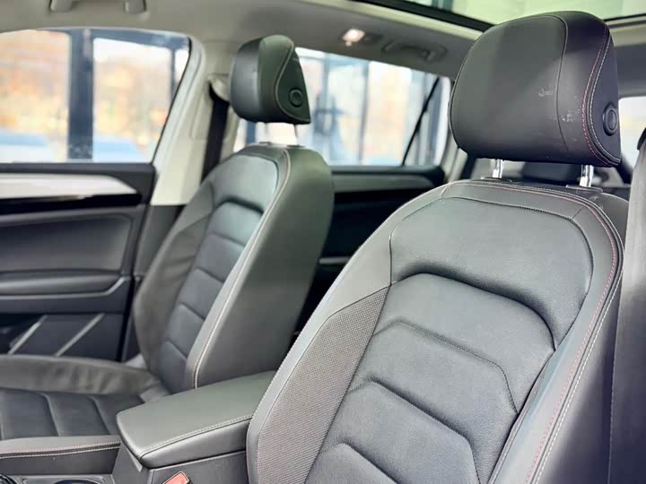 Фото 12 - Volkswagen Tayron