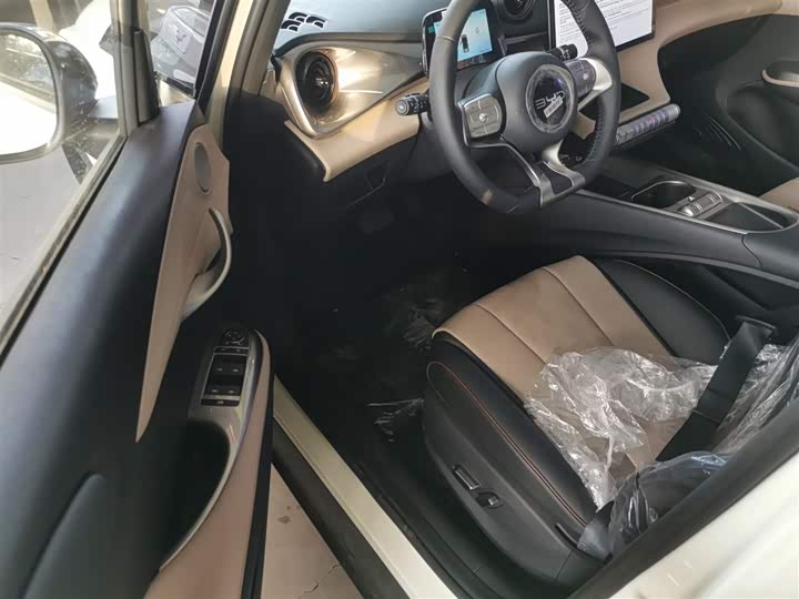 Фото 15 - BYD Dolphin