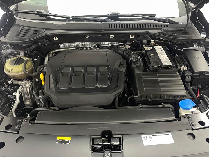 Фото 15 - Volkswagen Passat