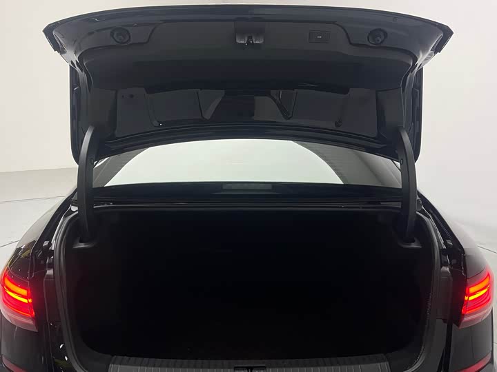 Фото 16 - Volkswagen Passat