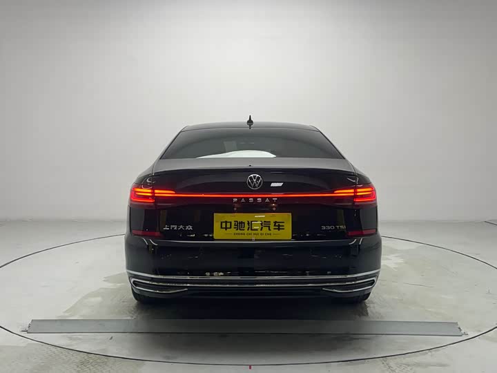 Фото 19 - Volkswagen Passat