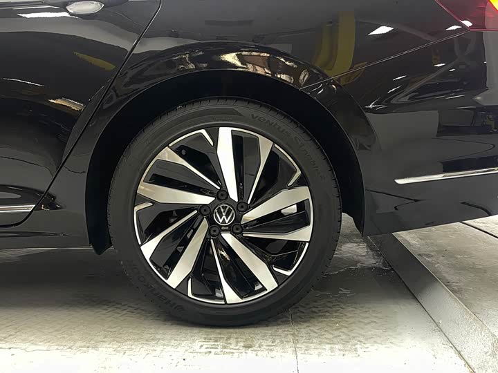 Фото 6 - Volkswagen Passat