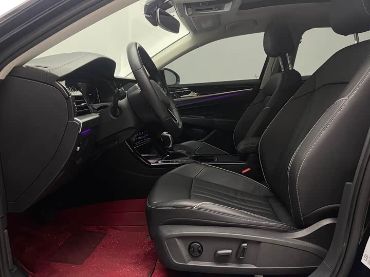 Фото 9 - Volkswagen Passat