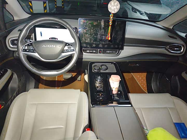 Фото 11 - GAC Aion V