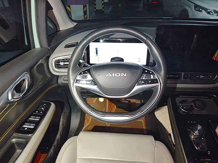 Фото 12 - GAC Aion V