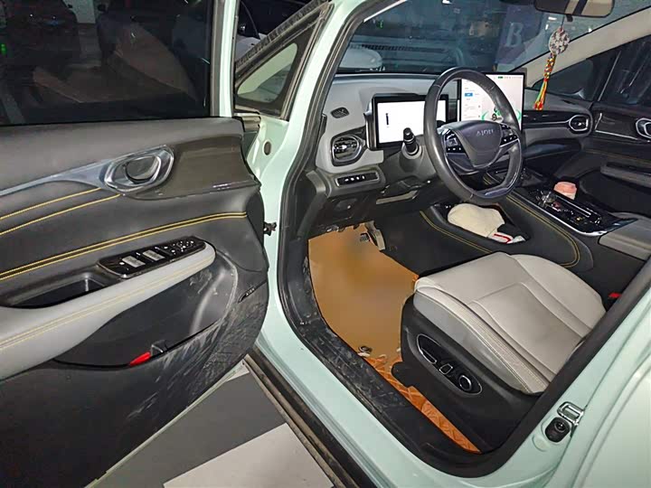 Фото 18 - GAC Aion V