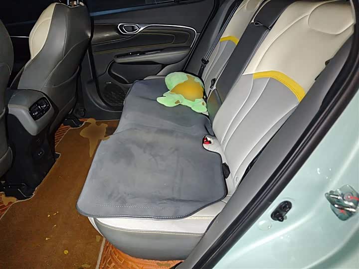 Фото 19 - GAC Aion V