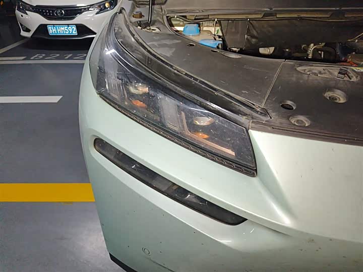 Фото 8 - GAC Aion V