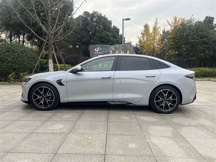 Фото 12 - BYD Seal