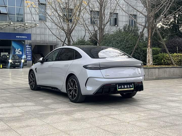 Фото 13 - BYD Seal