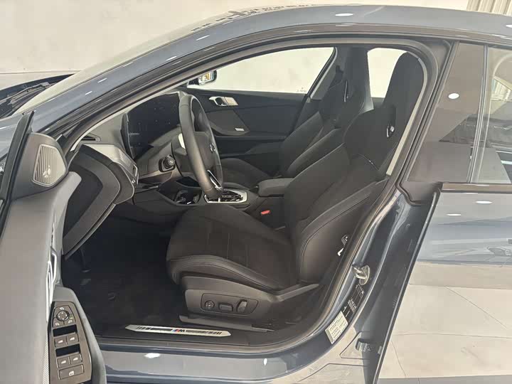 Фото 13 - BMW 2 Series