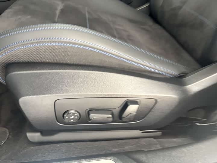 Фото 14 - BMW 2 Series