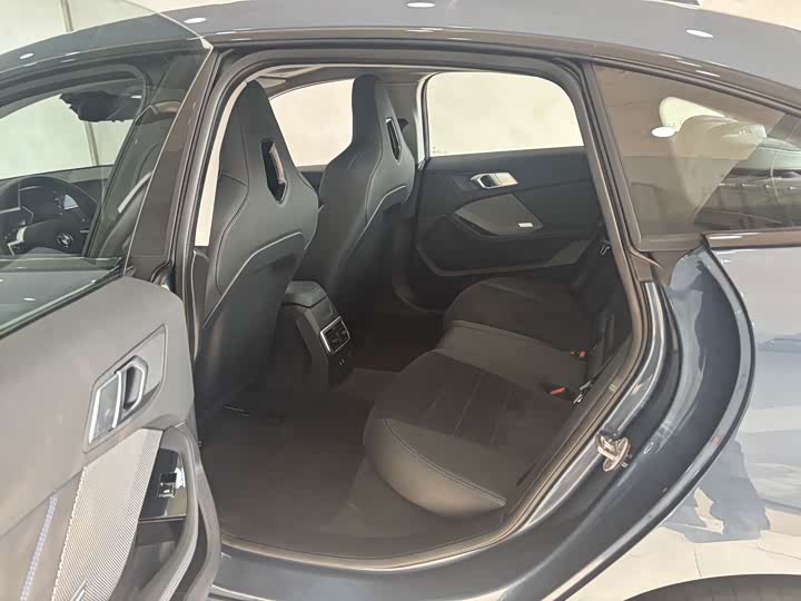 Фото 23 - BMW 2 Series