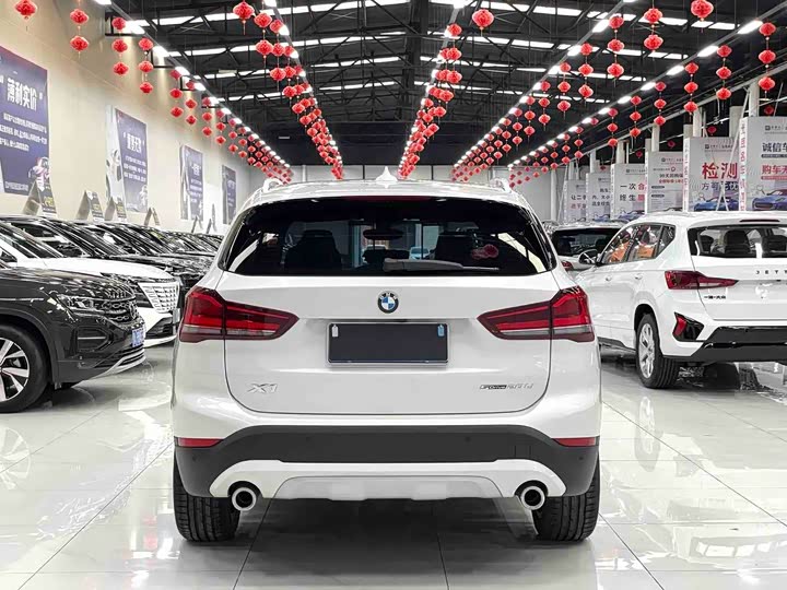 Фото 15 - BMW X1