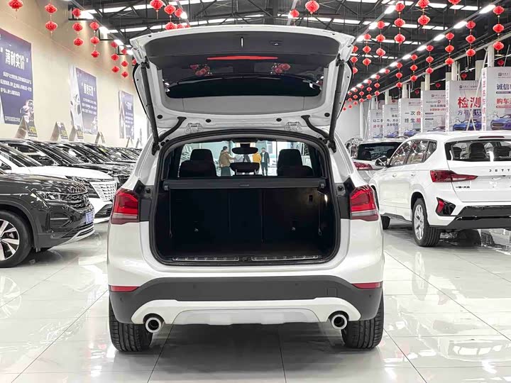 Фото 17 - BMW X1