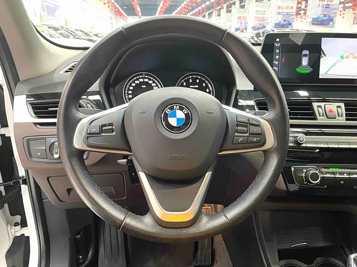 Фото 4 - BMW X1