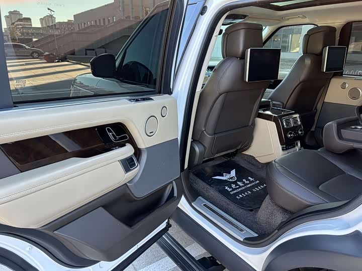 Фото 11 - Land Rover Range Rover