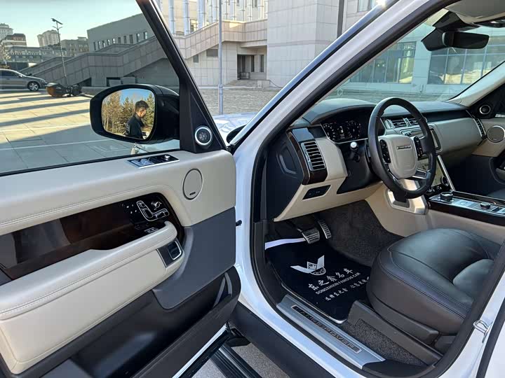 Фото 12 - Land Rover Range Rover