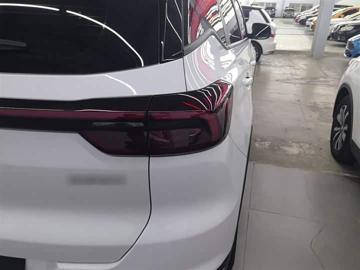 Фото 8 - Chery Tiggo 7