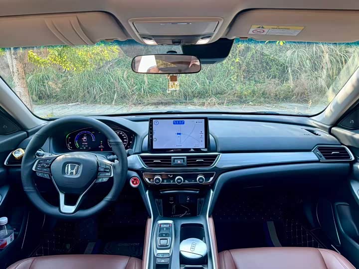 Фото 5 - Honda Inspire