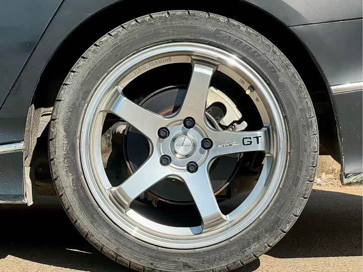 Фото 9 - Honda Inspire