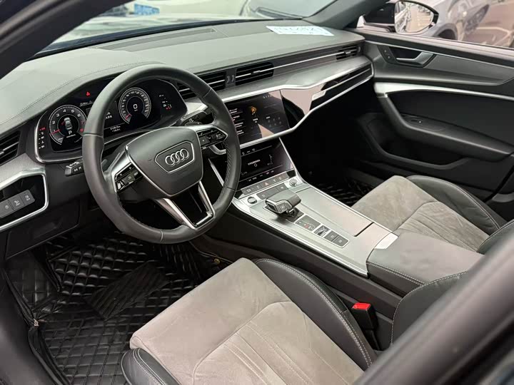Фото 2 - Audi A6L