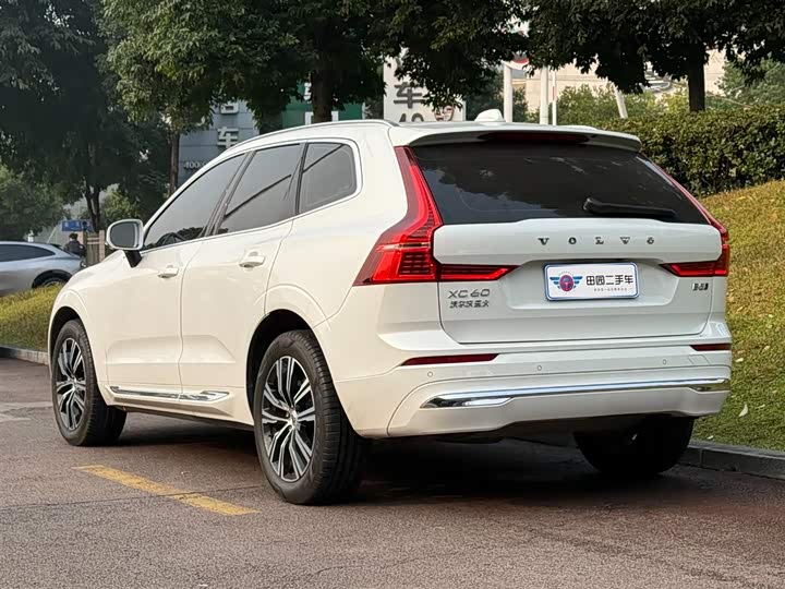 Фото 5 - Volvo XC60