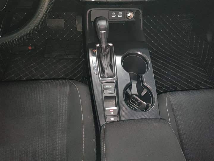 Фото 14 - Honda Civic