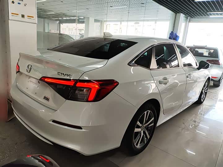 Фото 7 - Honda Civic