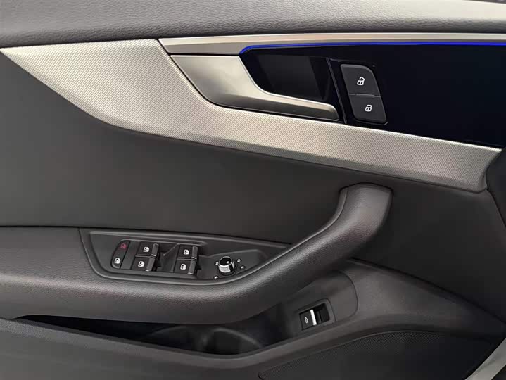 Фото 17 - Audi A5