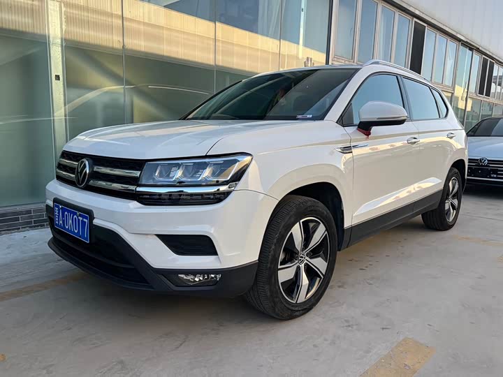 Фото 1 - Volkswagen Tharu