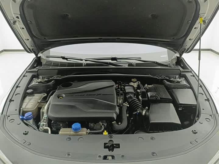 Фото 10 - Changan UNI-V