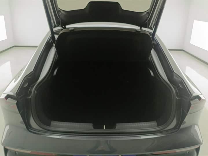 Фото 4 - Changan UNI-V