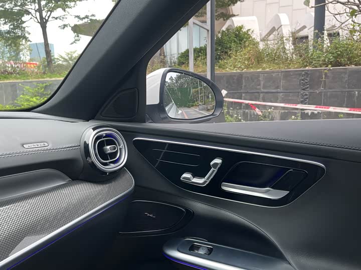 Фото 18 - Mercedes-Benz C-Class