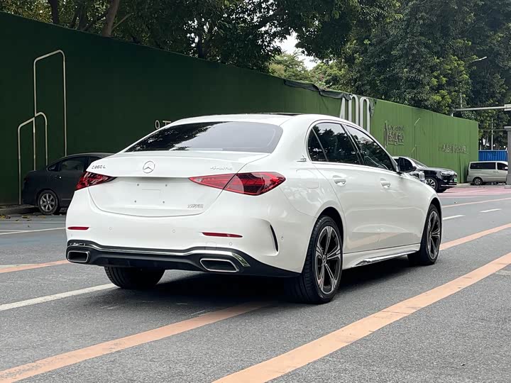 Фото 5 - Mercedes-Benz C-Class