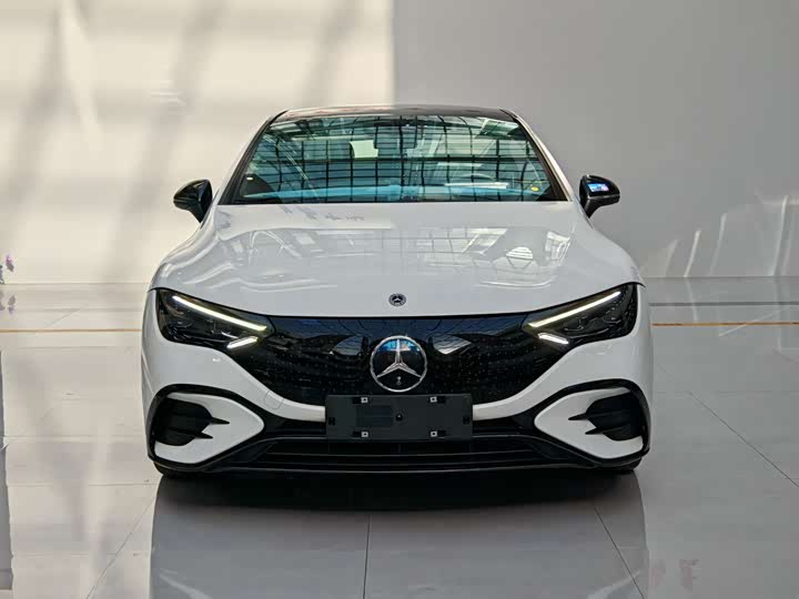 Фото 2 - Mercedes-Benz EQE