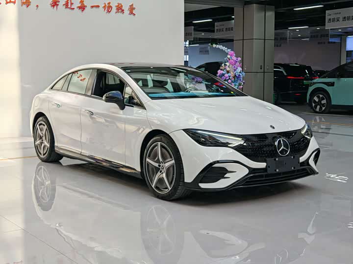 Фото 3 - Mercedes-Benz EQE