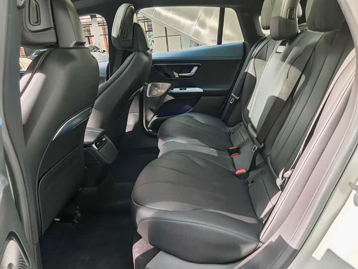 Фото 9 - Mercedes-Benz EQE