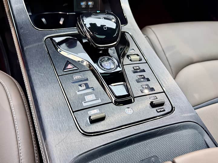 Фото 16 - BYD Han