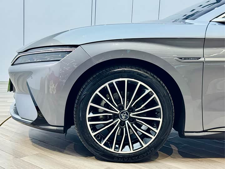 Фото 25 - BYD Han